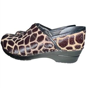Sanita Women’s Clogs EU SIZE 38 Giraffe Safari Print Calf Hair Clogs